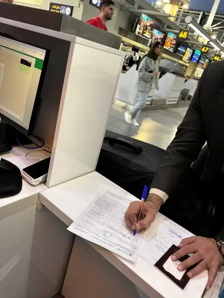 ارسال اضافه بار غیرهمراه مسافری از ترمینال مسافری فرودگاه امام خمینی قبل از سوار شدن به هواپیما