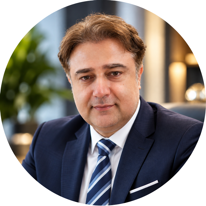 دکتر وحید اسدی - مدیر عامل شرکت پرشین کارگو